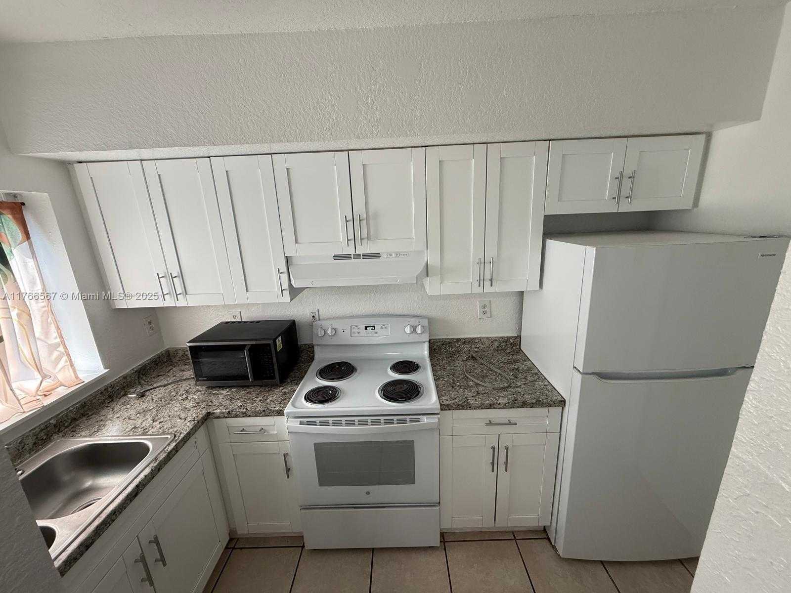 Small Image of 228 NORTH WEST 84TH ST #228, Miami Number 6
