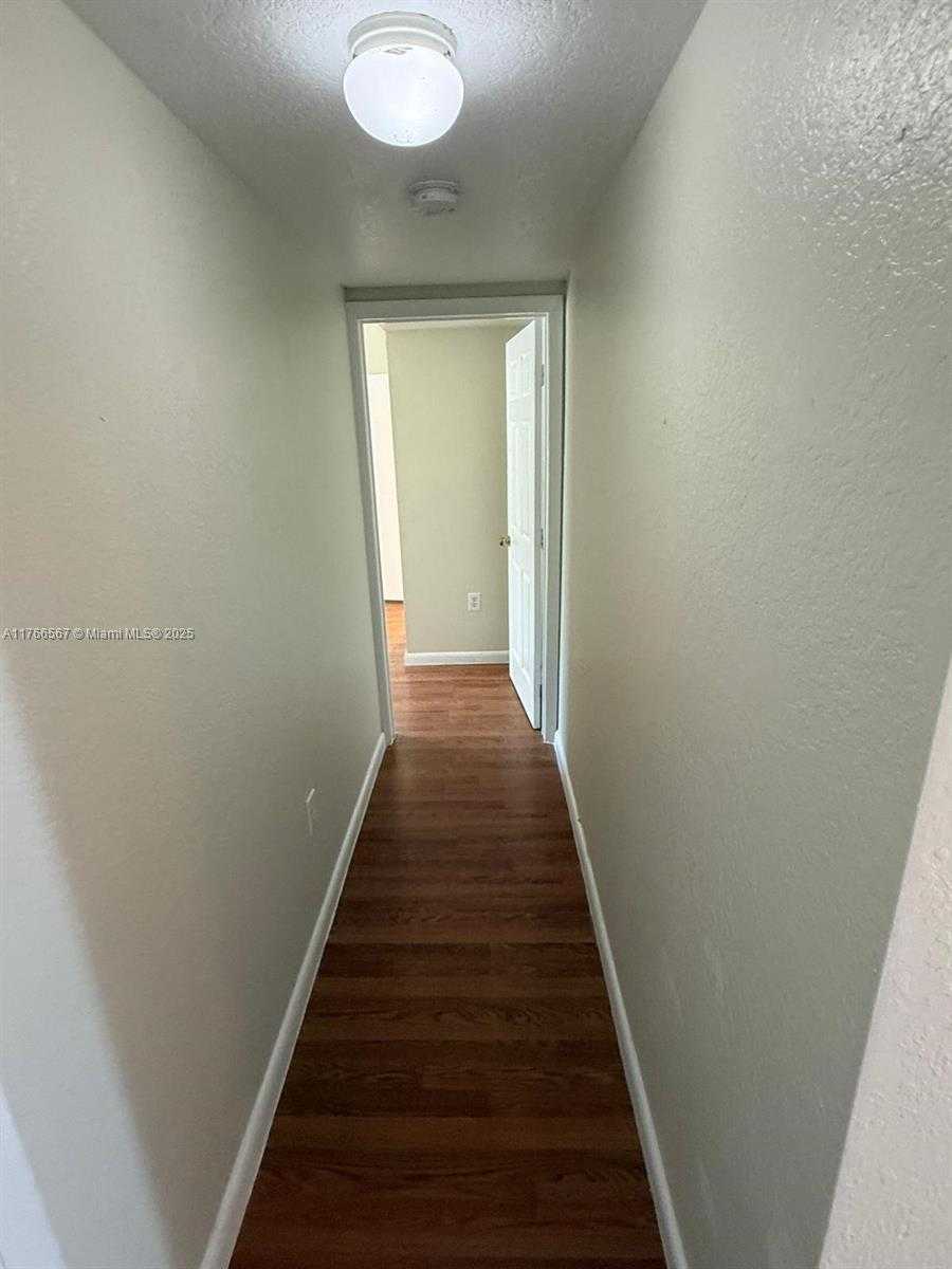 Small Image of 228 NORTH WEST 84TH ST #228, Miami Number 9