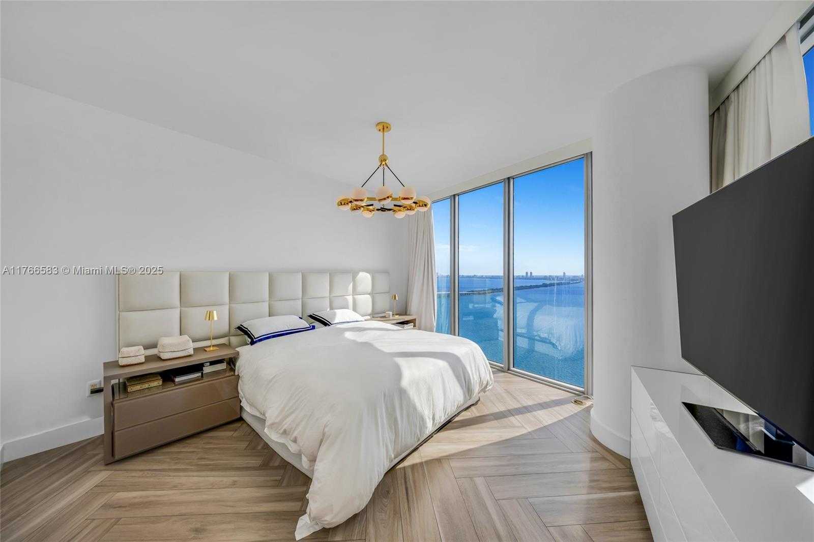 Small Image of 2900 NORTH EAST 7TH AVE #3207, Miami Number 15