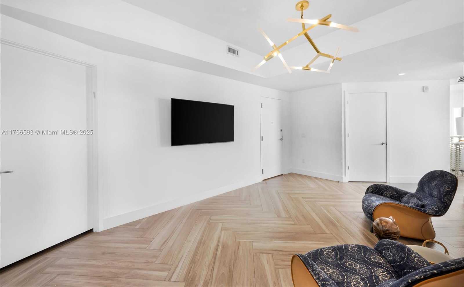 Small Image of 2900 NORTH EAST 7TH AVE #3207, Miami Number 32