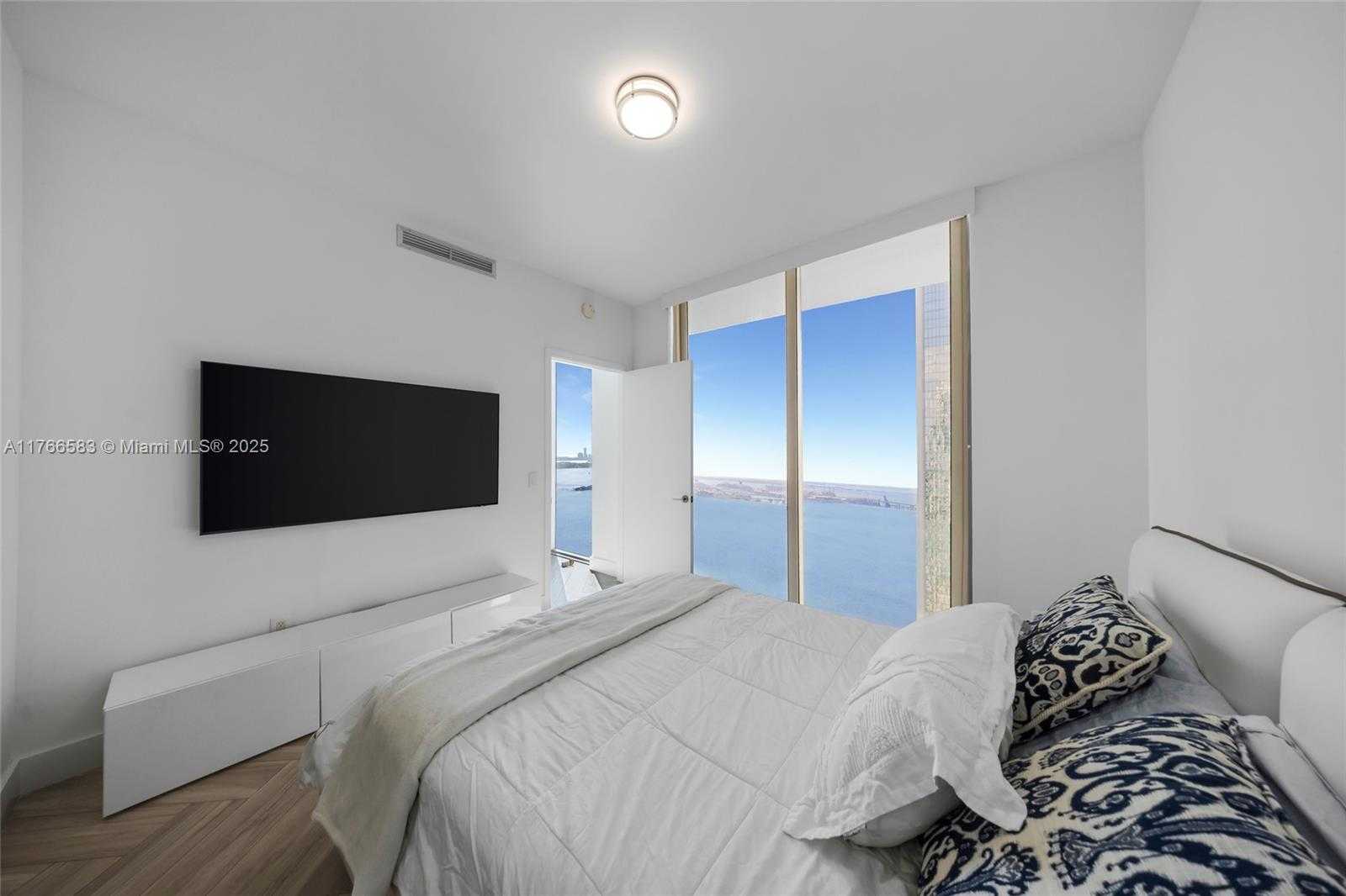 Small Image of 2900 NORTH EAST 7TH AVE #3207, Miami Number 34