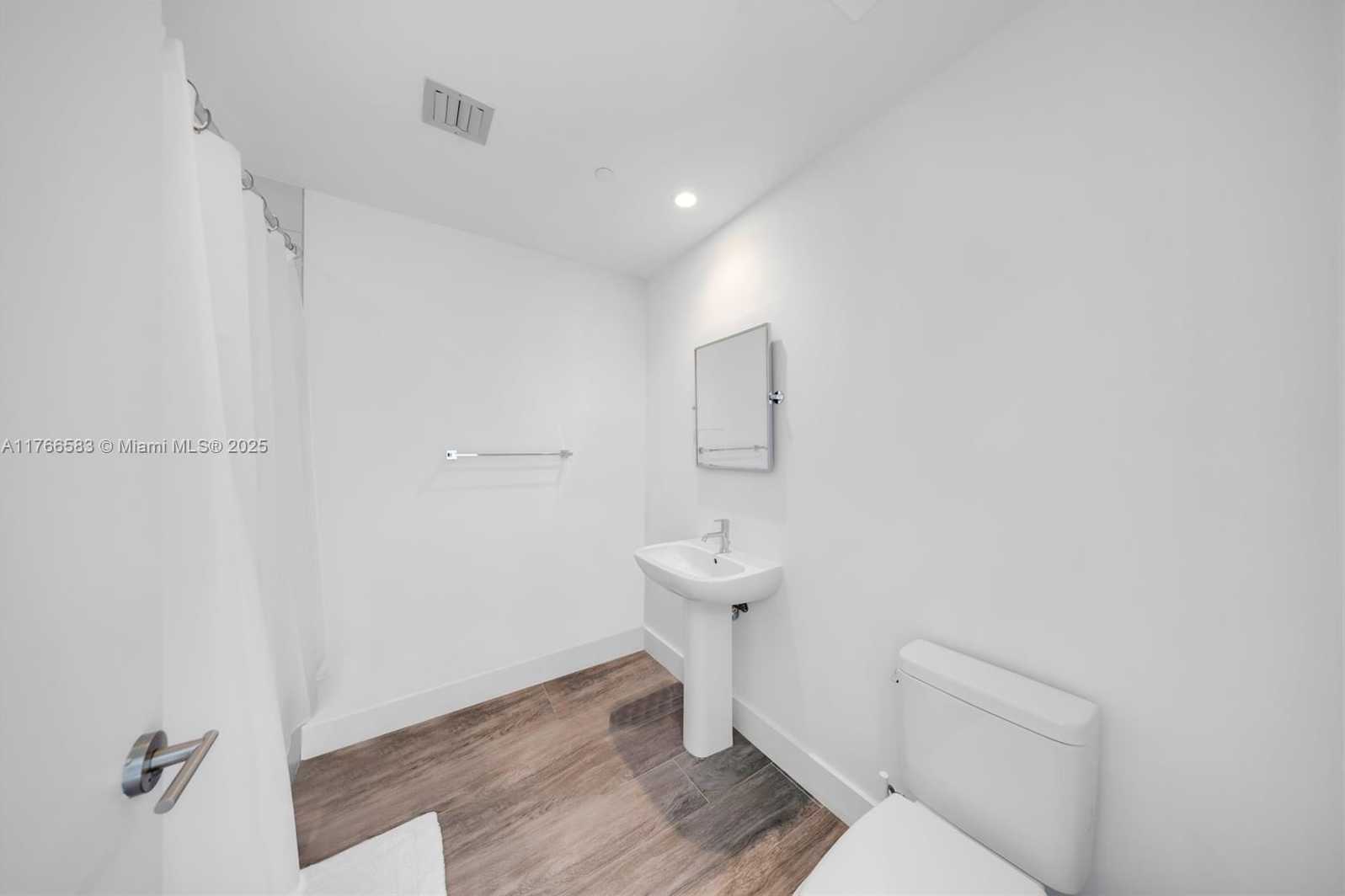 Small Image of 2900 NORTH EAST 7TH AVE #3207, Miami Number 35