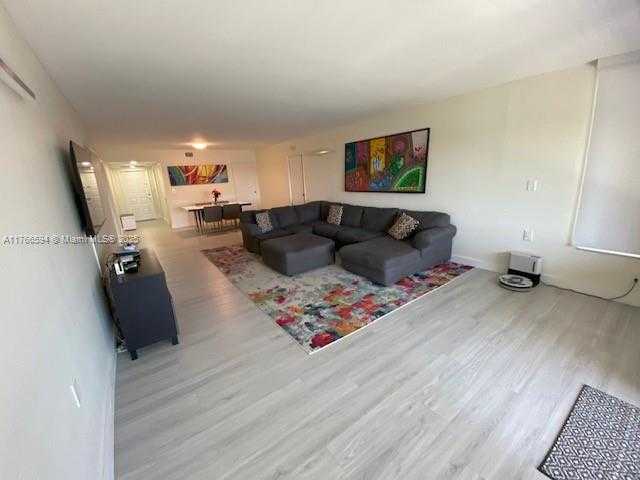 Small Image of 804 CYPRESS BLVD #407, Pompano Beach Number 13