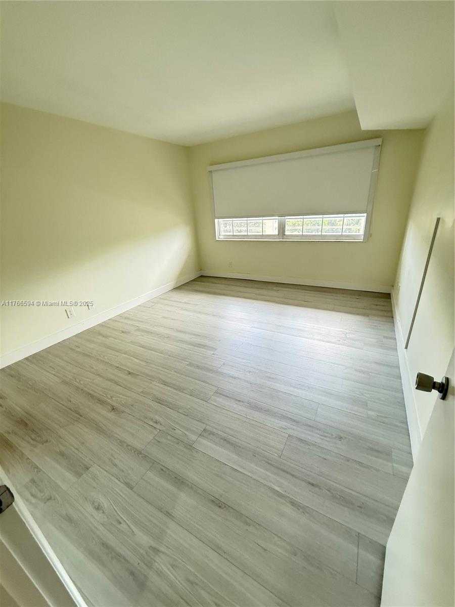 Small Image of 804 CYPRESS BLVD #407, Pompano Beach Number 19
