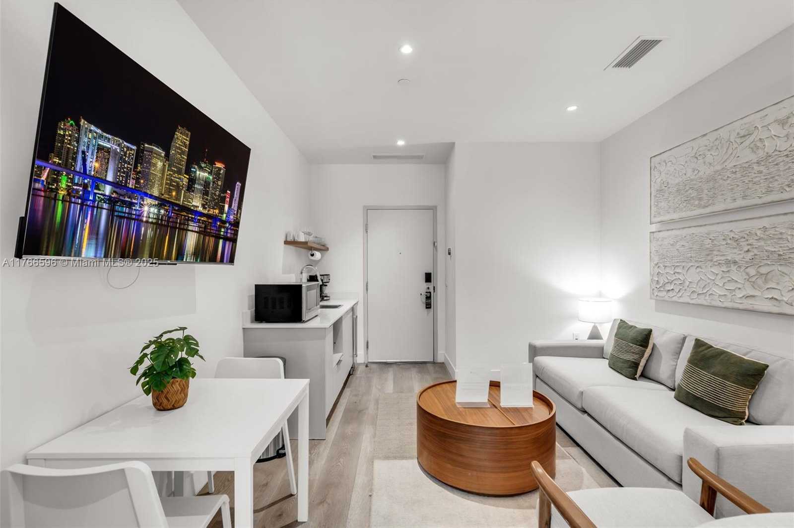 Small Image of 229 SOUTH WEST 9TH ST #202, Miami Number 6