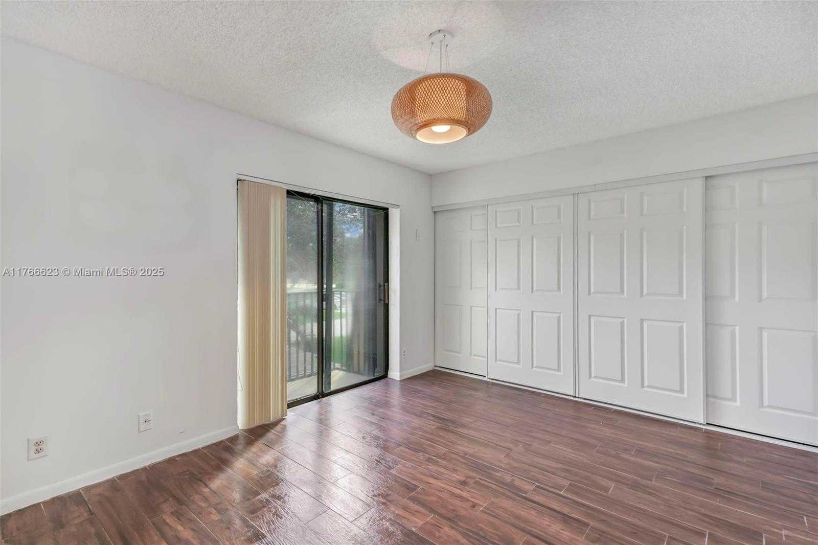Small Image of 2551 CAMELOT CT #106, Cooper City Number 23