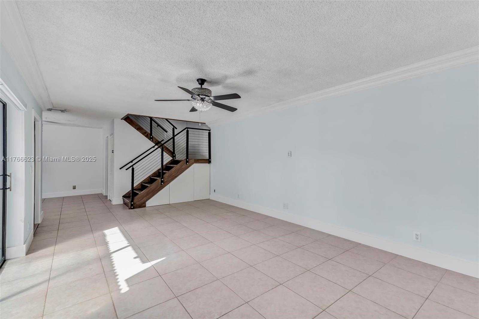Small Image of 2551 CAMELOT CT #106, Cooper City Number 7