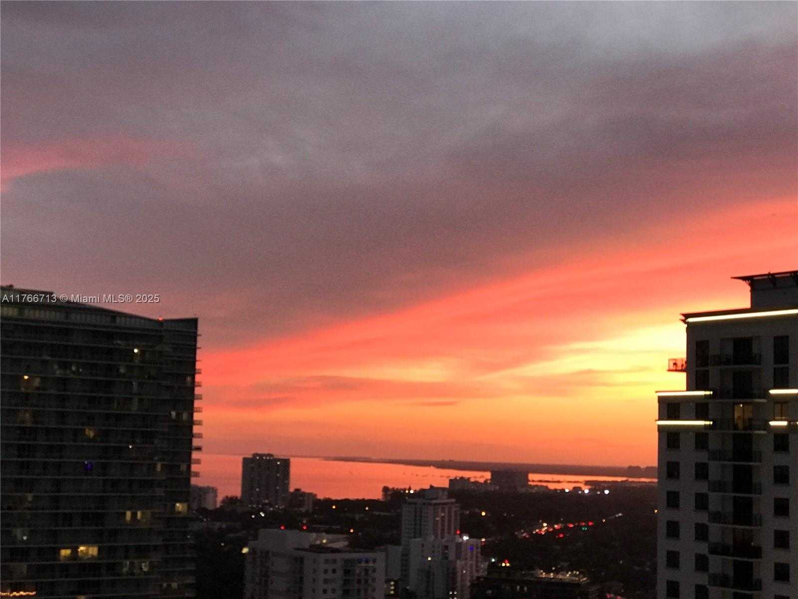 Small Image of 45 SOUTH WEST 9TH ST #2905, Miami Number 6