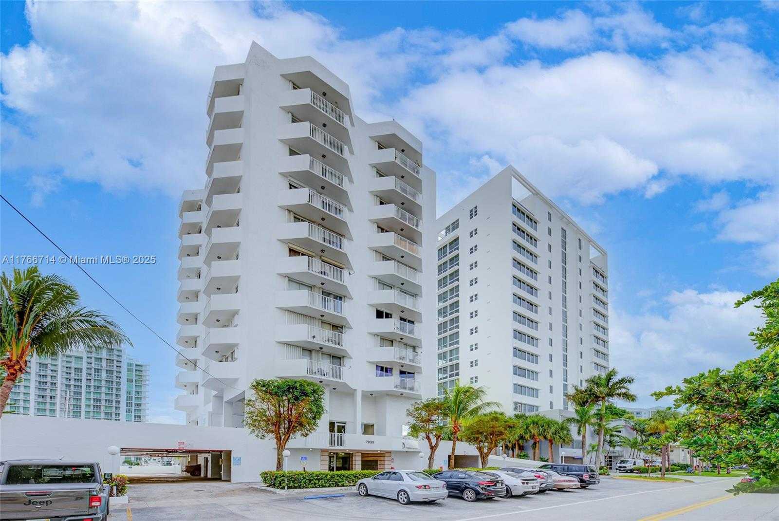 Small Image of 7933 WEST DR #817, North Bay Village Number 29