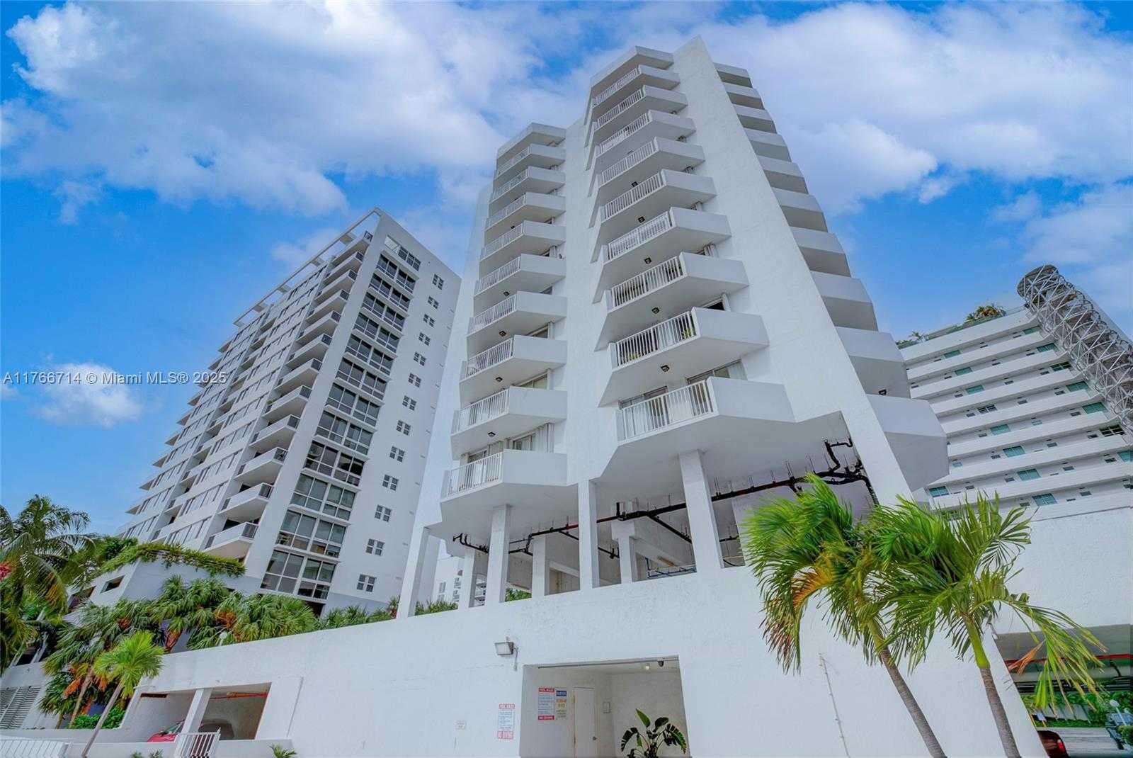 Small Image of 7933 WEST DR #817, North Bay Village Number 33