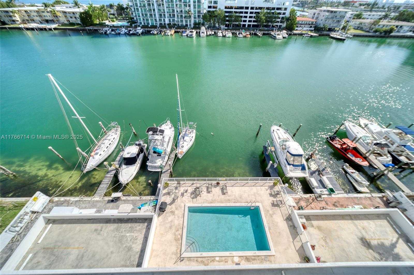 Small Image of 7933 WEST DR #817, North Bay Village Number 4