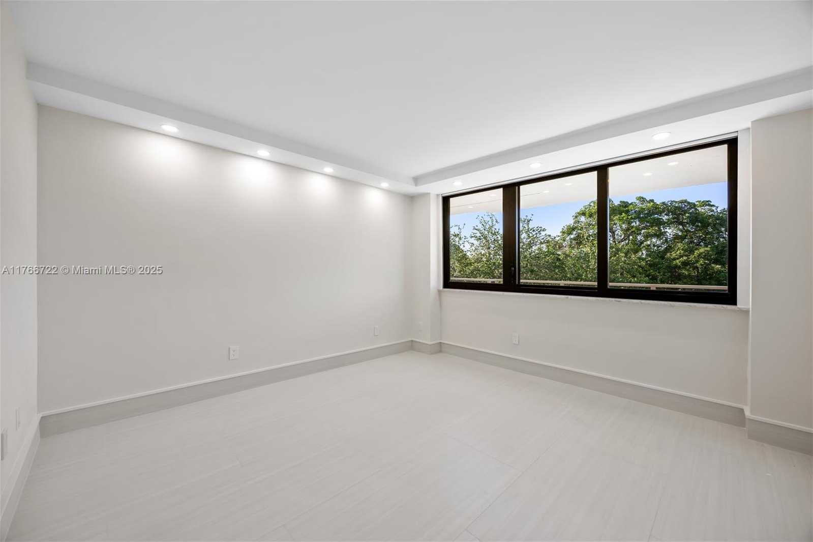 Small Image of 700 CORAL WAY #2, Coral Gables Number 23