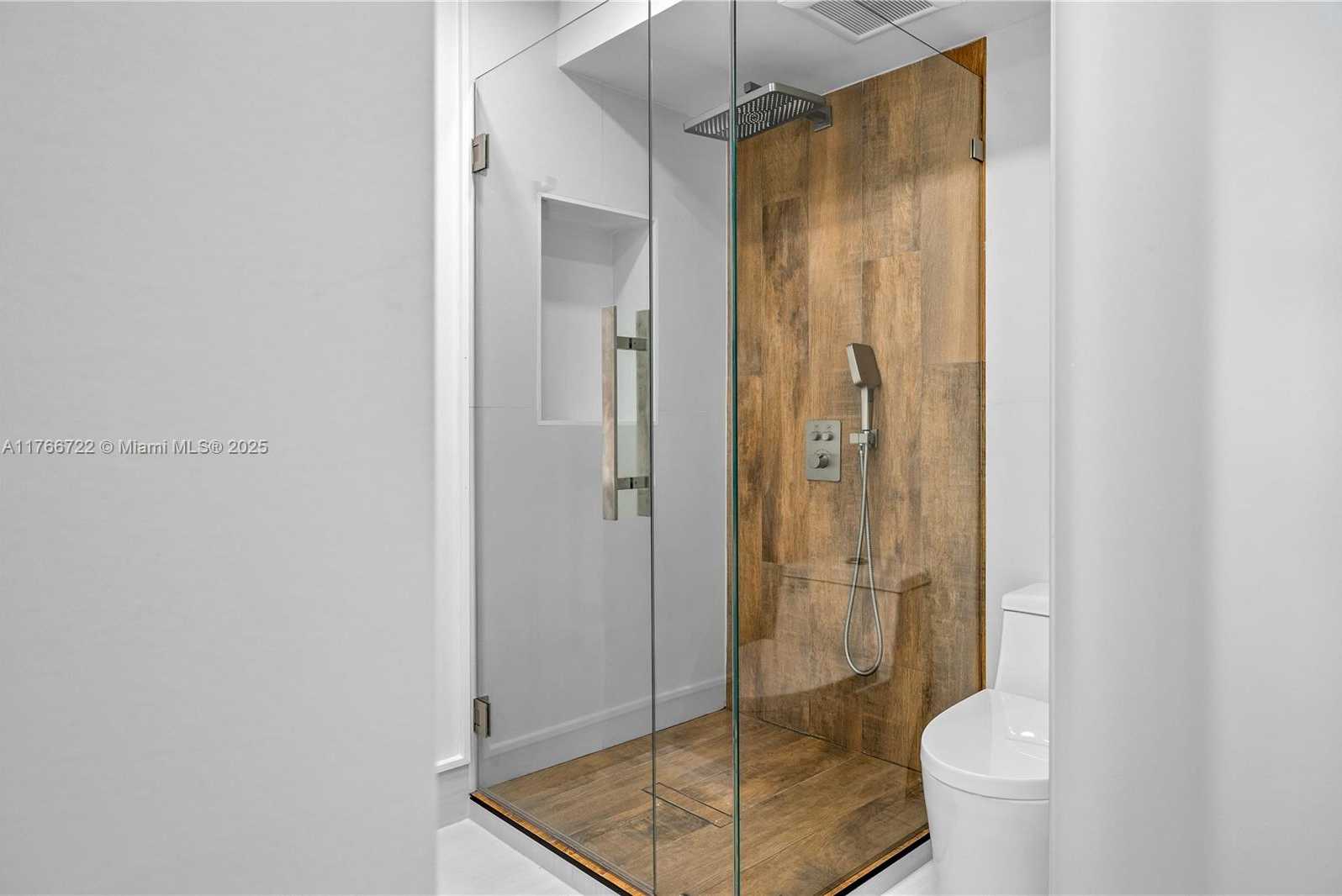 Small Image of 700 CORAL WAY #2, Coral Gables Number 26