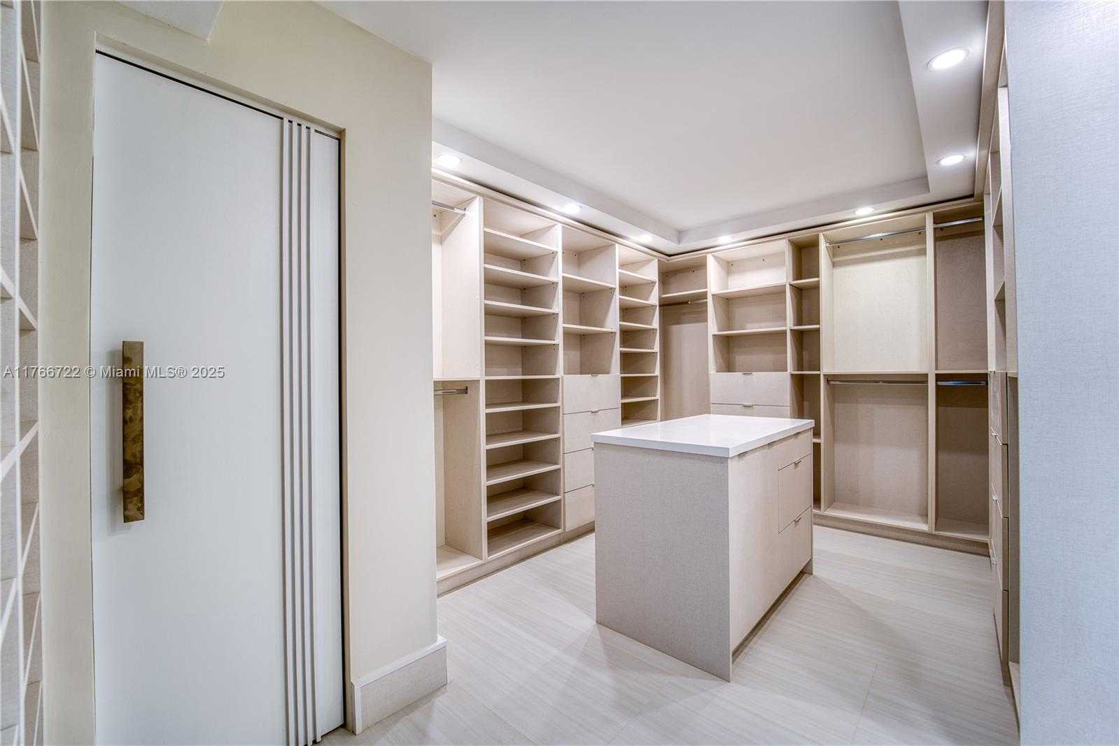 Small Image of 700 CORAL WAY #2, Coral Gables Number 33