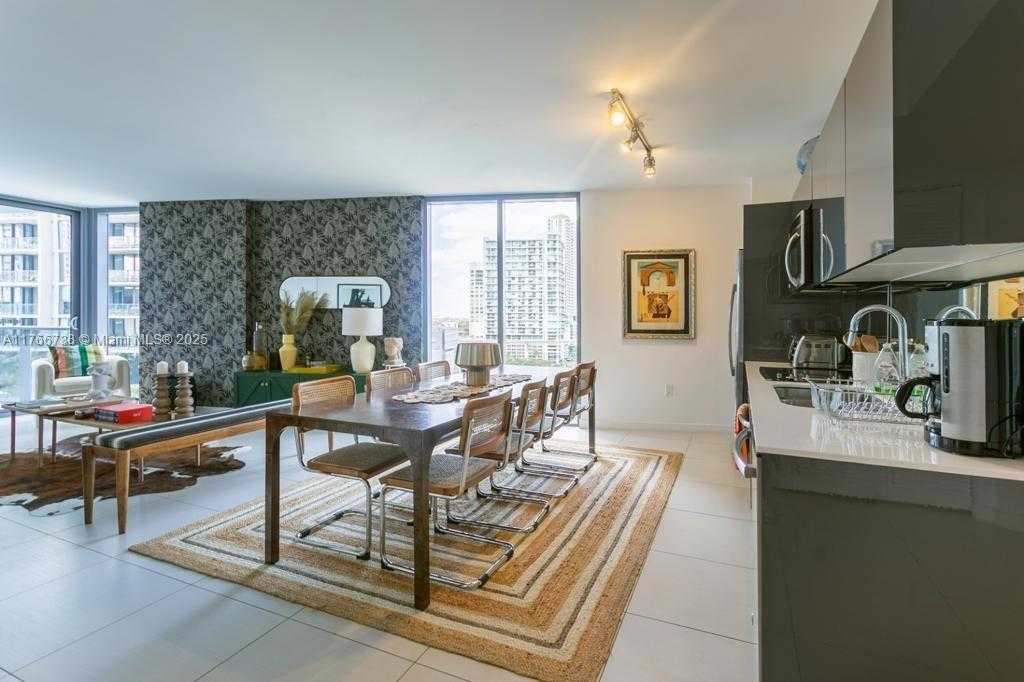 Small Image of 31 SOUTH EAST 6TH ST #1601, Miami Number 2