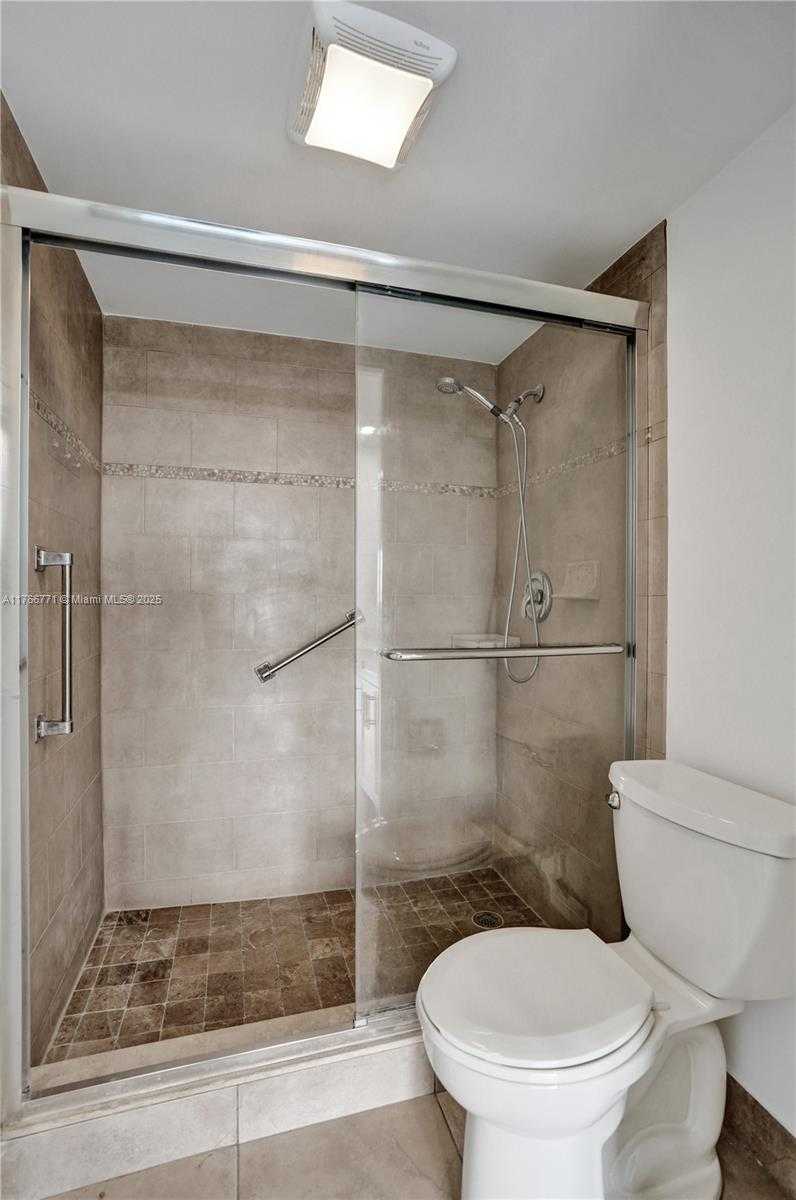Small Image of 10777 WEST SAMPLE RD #904, Coral Springs Number 24