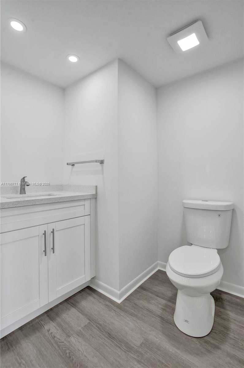 Small Image of 10777 WEST SAMPLE RD #904, Coral Springs Number 28