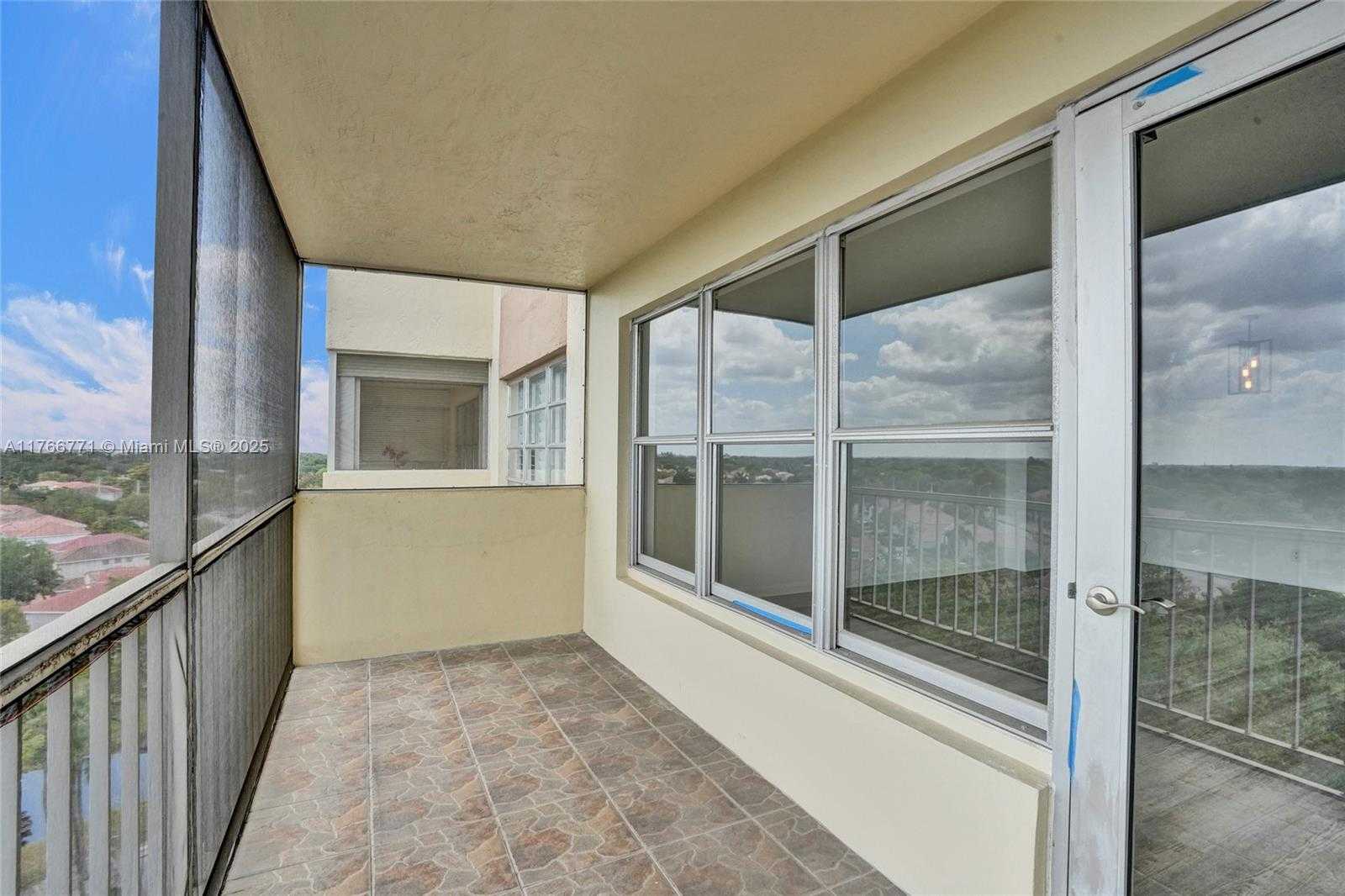 Small Image of 10777 WEST SAMPLE RD #904, Coral Springs Number 31