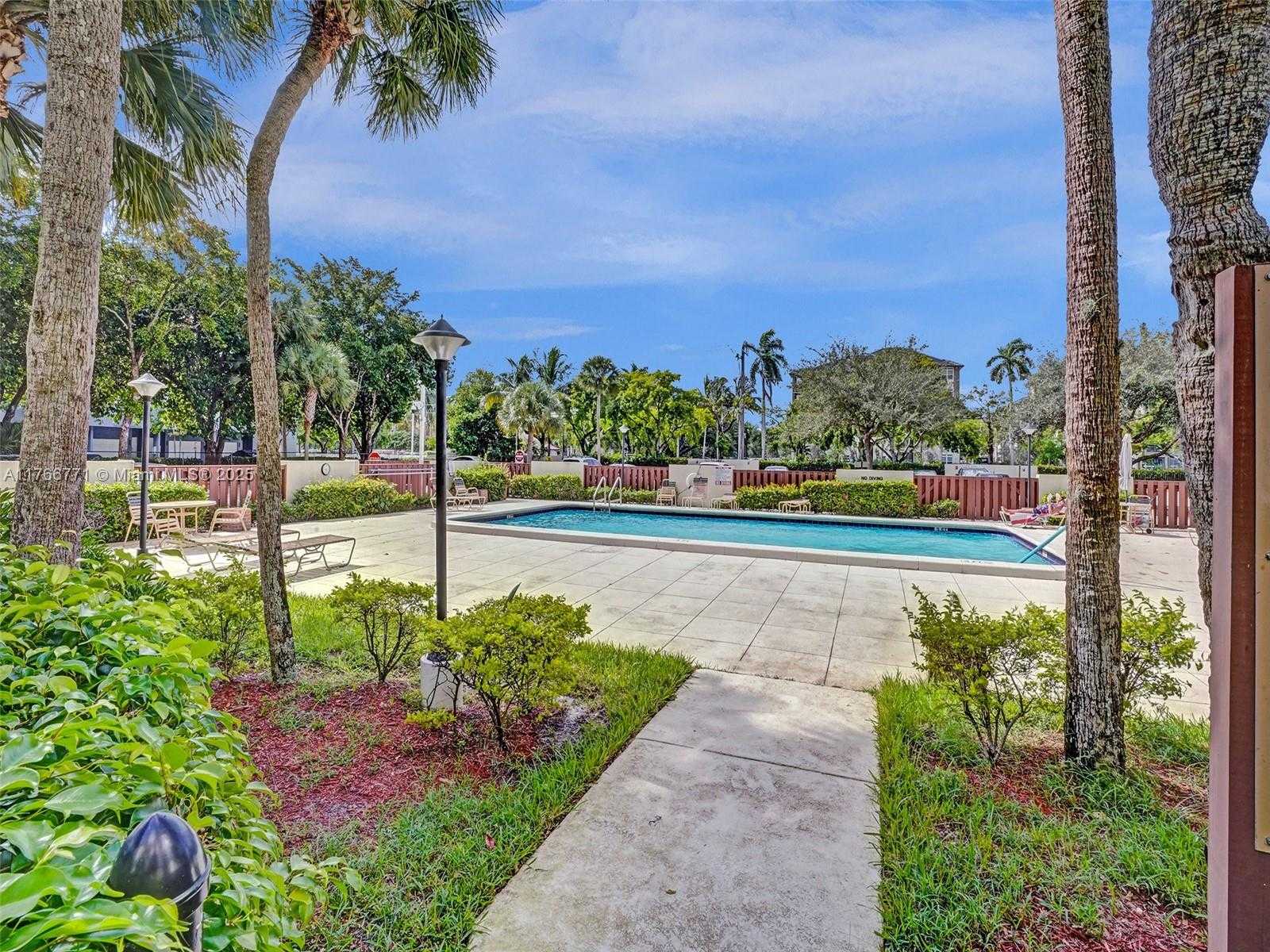 Small Image of 10777 WEST SAMPLE RD #904, Coral Springs Number 41
