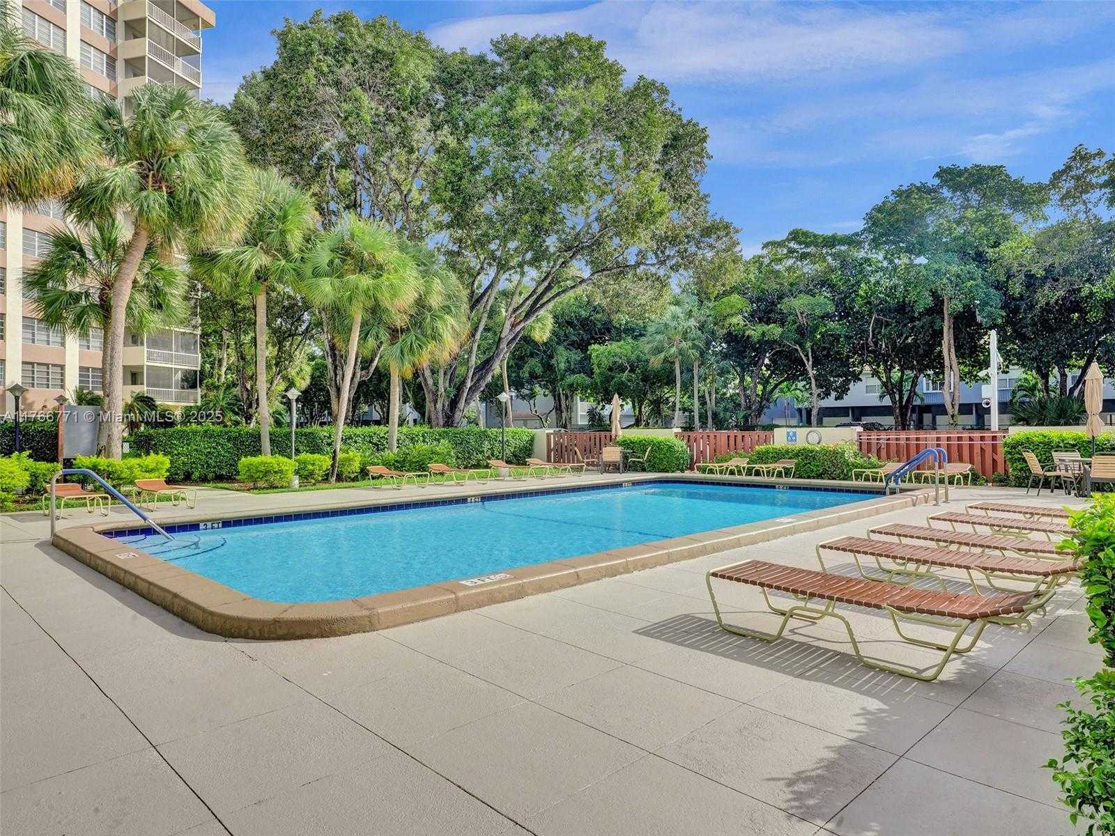 Small Image of 10777 WEST SAMPLE RD #904, Coral Springs Number 43