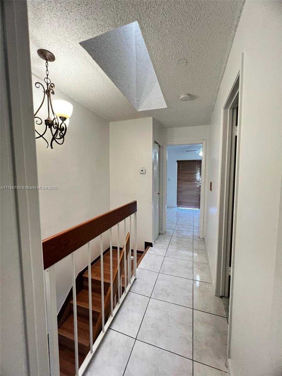 Small Image of 13345 SOUTH WEST 59TH LN, Miami Number 19