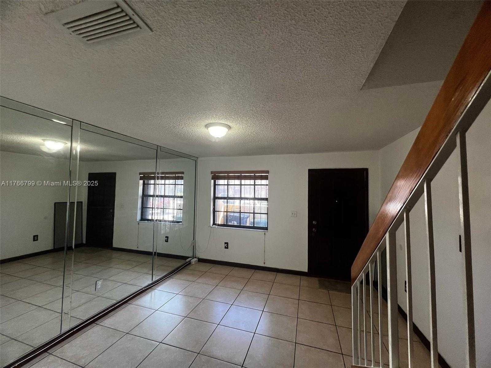 Small Image of 13345 SOUTH WEST 59TH LN, Miami Number 5