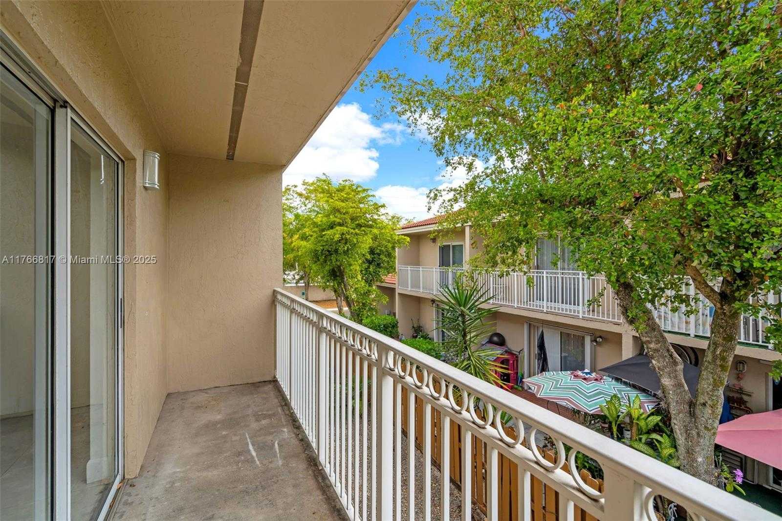 Small Image of 6916 NORTH WEST 166TH TERRACE #1204, Miami Lakes Number 13