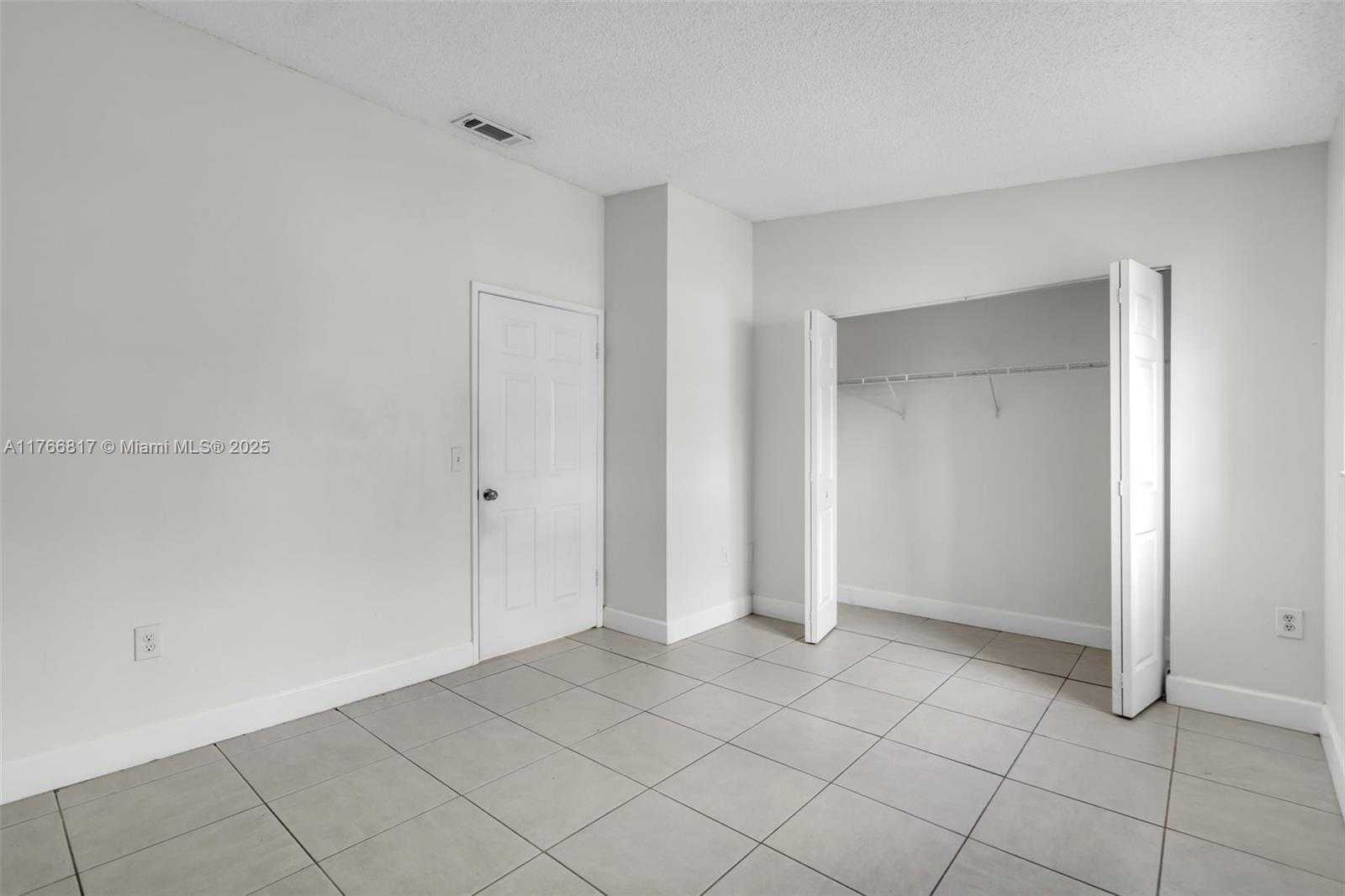 Small Image of 6916 NORTH WEST 166TH TERRACE #1204, Miami Lakes Number 14