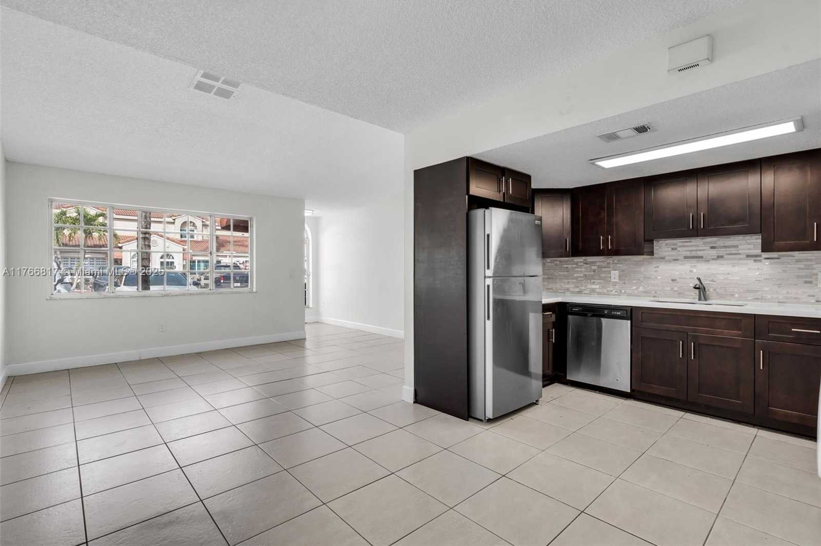Small Image of 6916 NORTH WEST 166TH TERRACE #1204, Miami Lakes Number 26