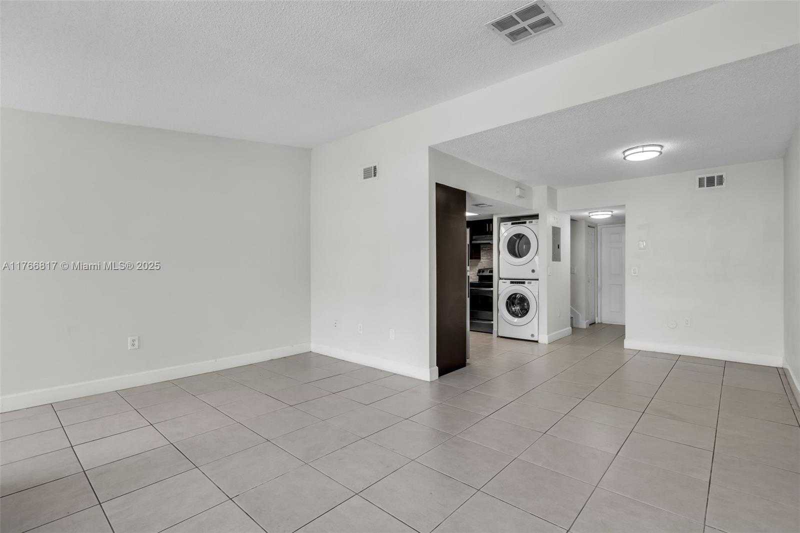 Small Image of 6916 NORTH WEST 166TH TERRACE #1204, Miami Lakes Number 29
