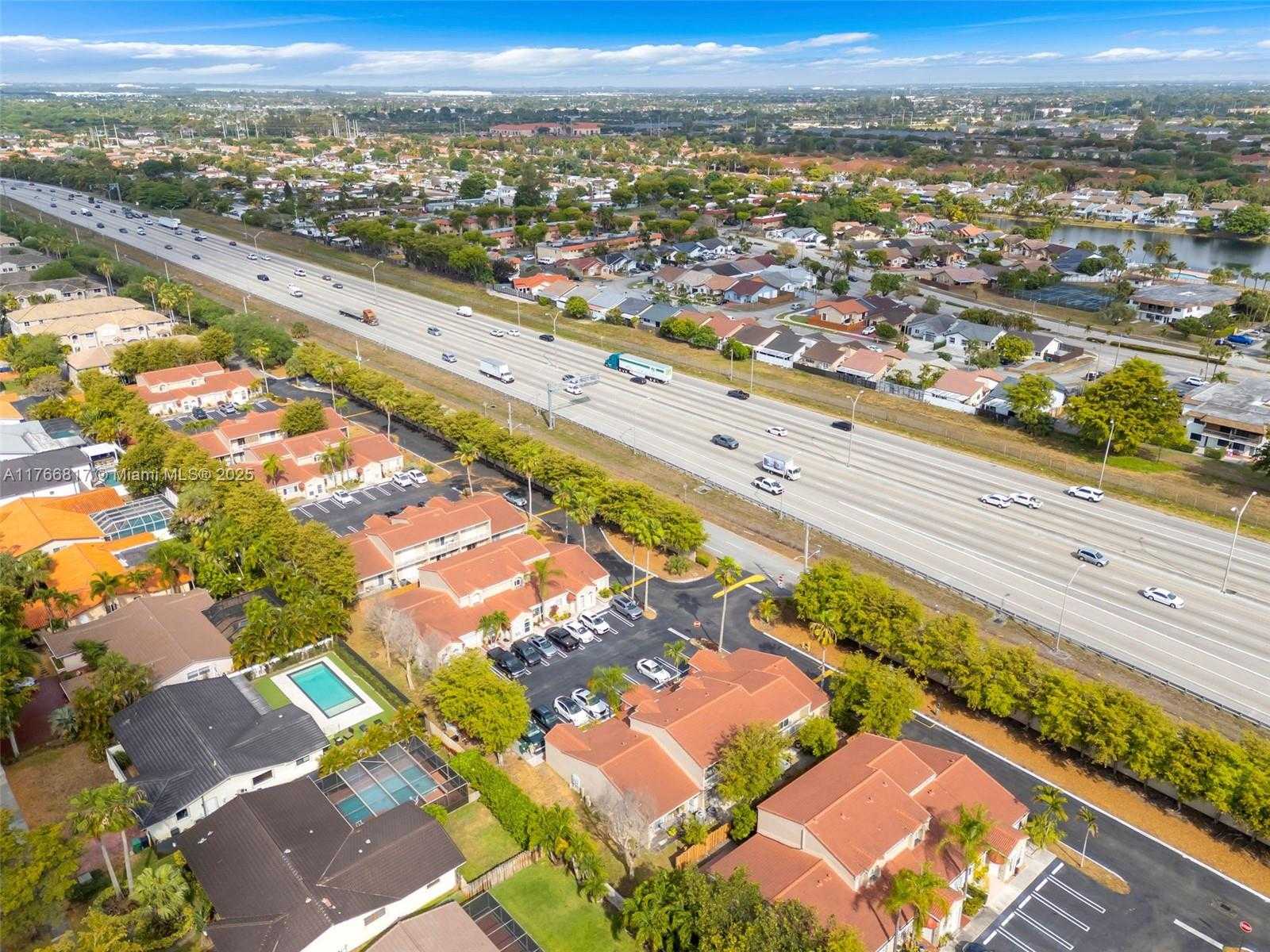 Small Image of 6916 NORTH WEST 166TH TERRACE #1204, Miami Lakes Number 4
