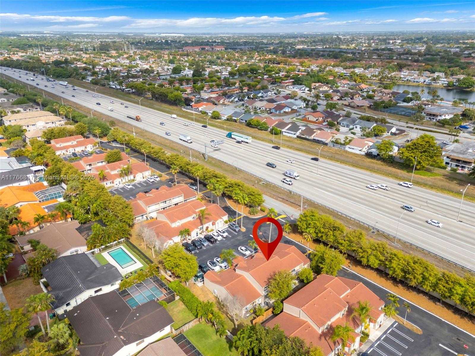 Small Image of 6916 NORTH WEST 166TH TERRACE #1204, Miami Lakes Number 5
