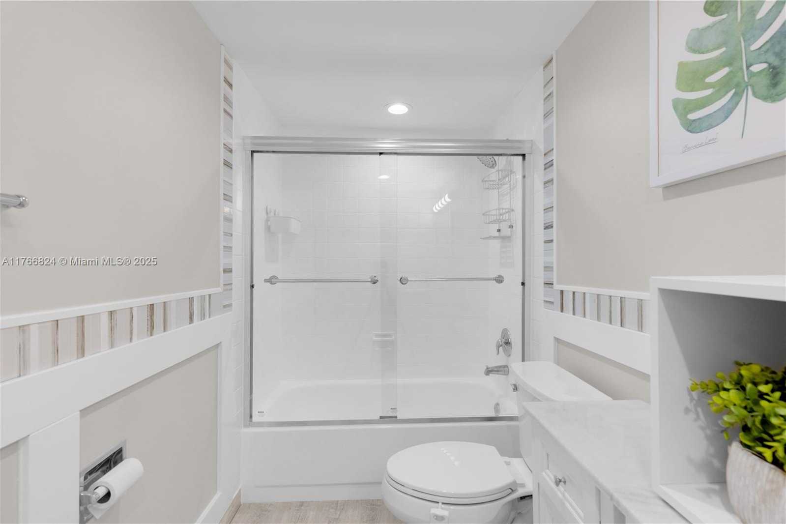 Small Image of 2500 PARKVIEW DRIVE #1019, Hallandale Beach Number 33