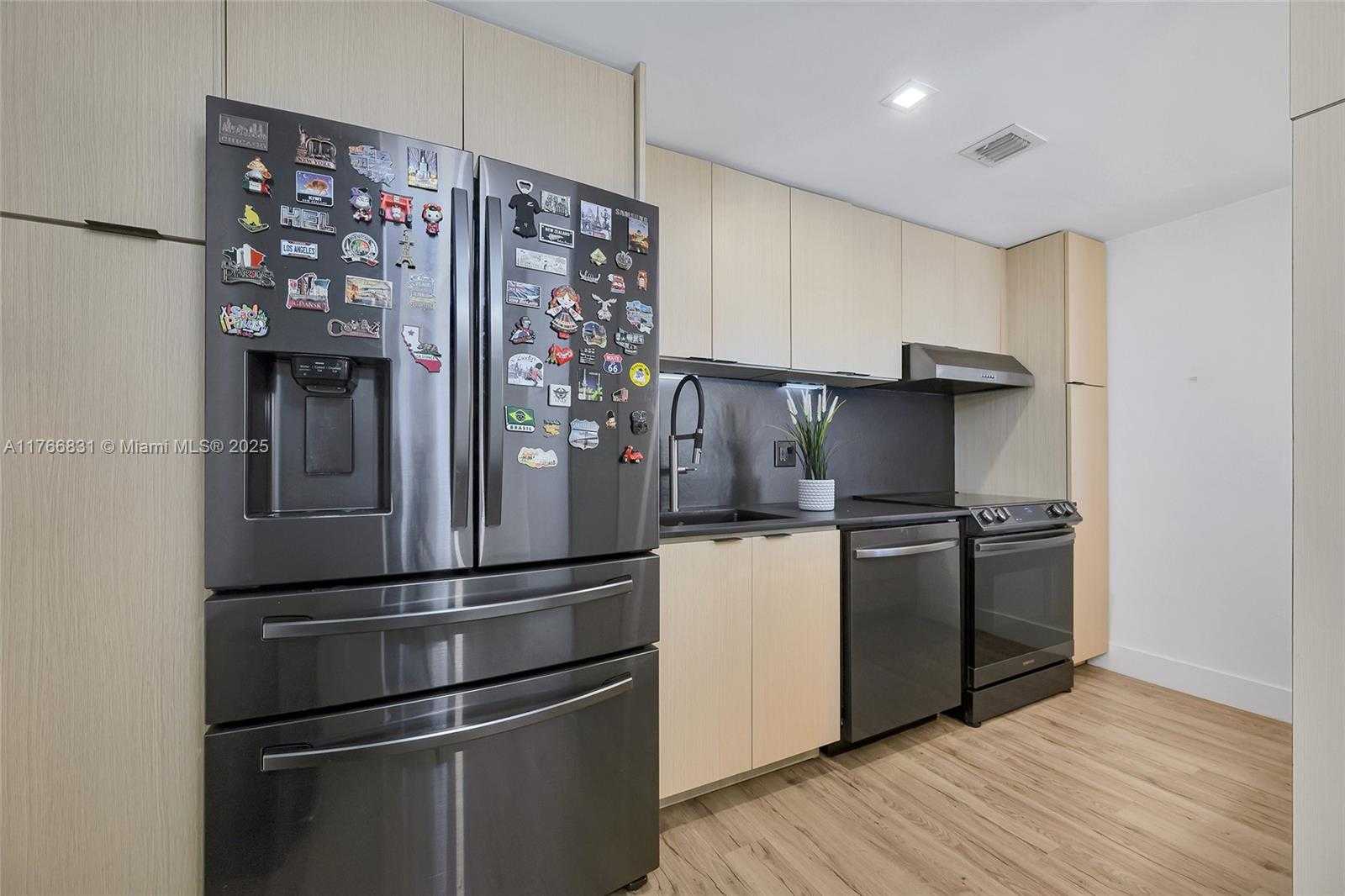 Small Image of 275 NORTH EAST 18TH ST #1207, Miami Number 12