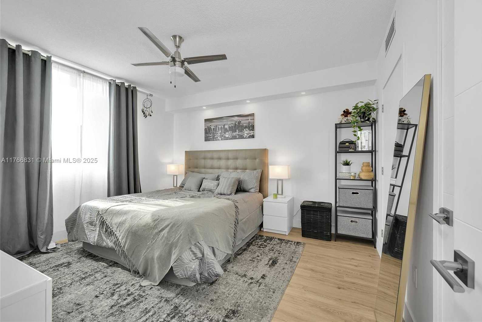 Small Image of 275 NORTH EAST 18TH ST #1207, Miami Number 13