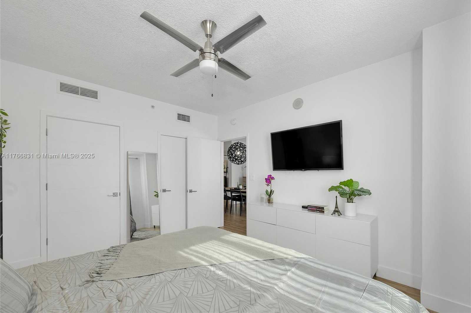 Small Image of 275 NORTH EAST 18TH ST #1207, Miami Number 15