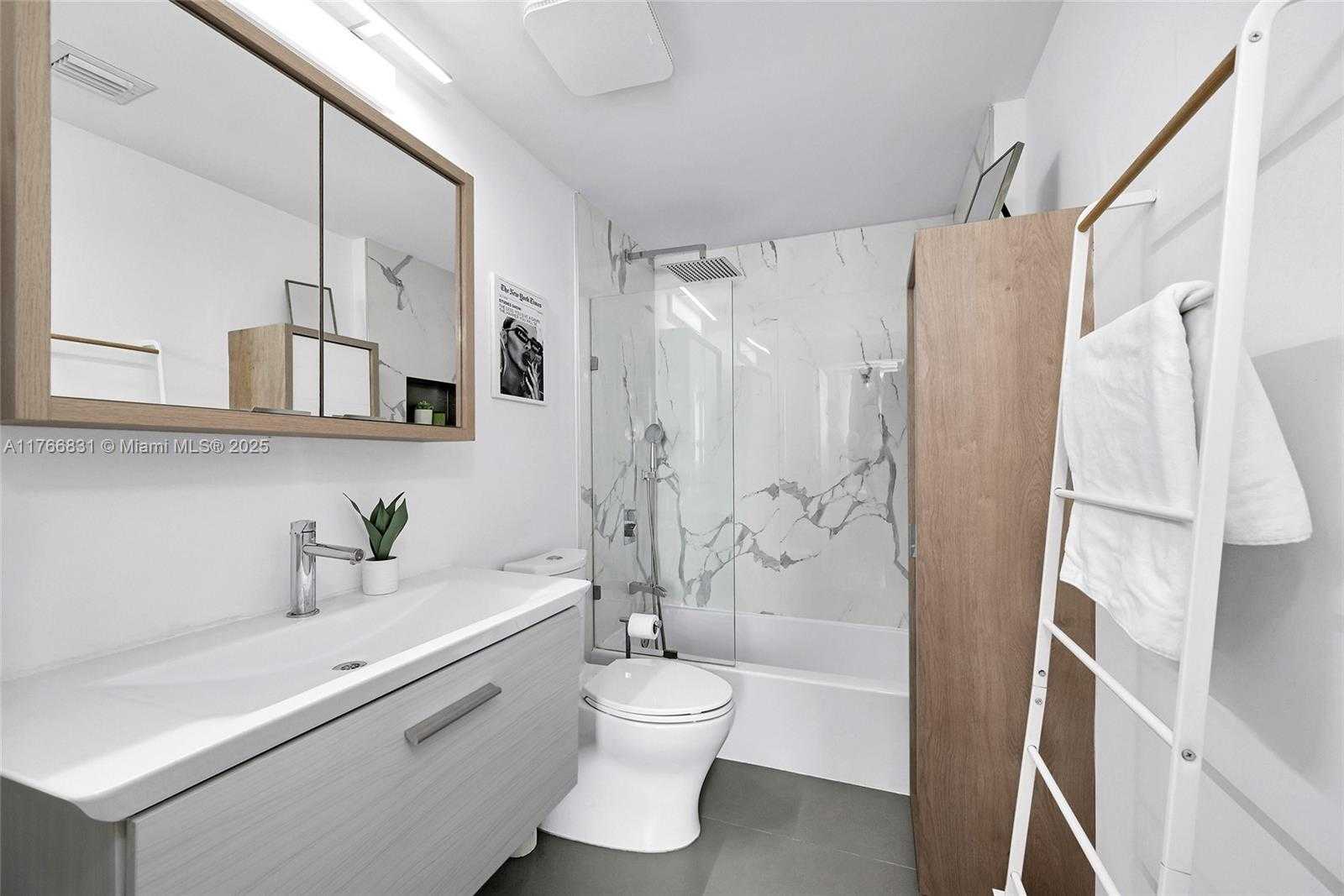 Small Image of 275 NORTH EAST 18TH ST #1207, Miami Number 16