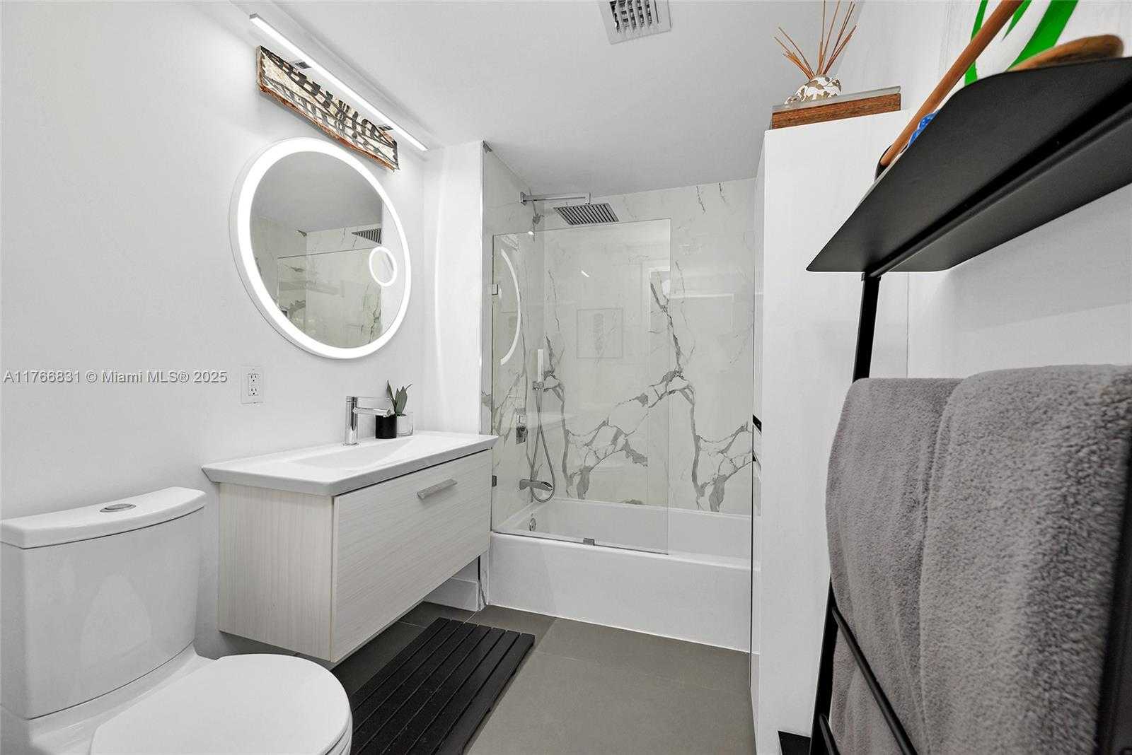 Small Image of 275 NORTH EAST 18TH ST #1207, Miami Number 21