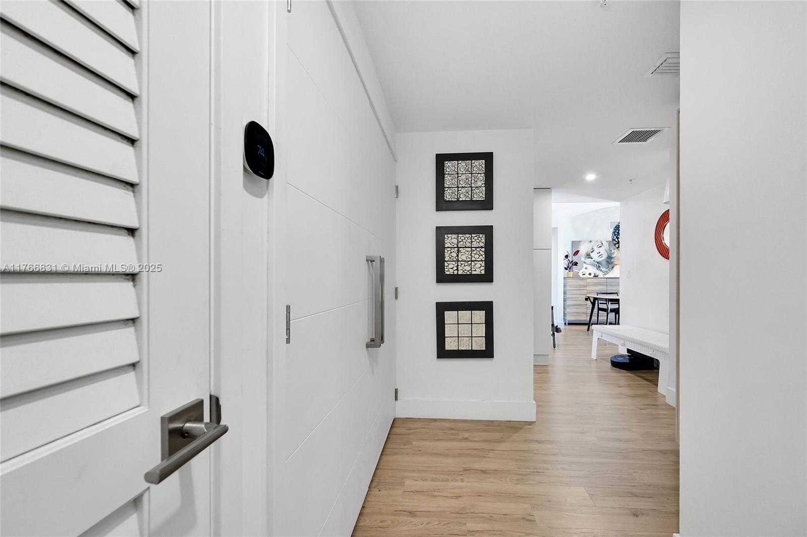 Small Image of 275 NORTH EAST 18TH ST #1207, Miami Number 23