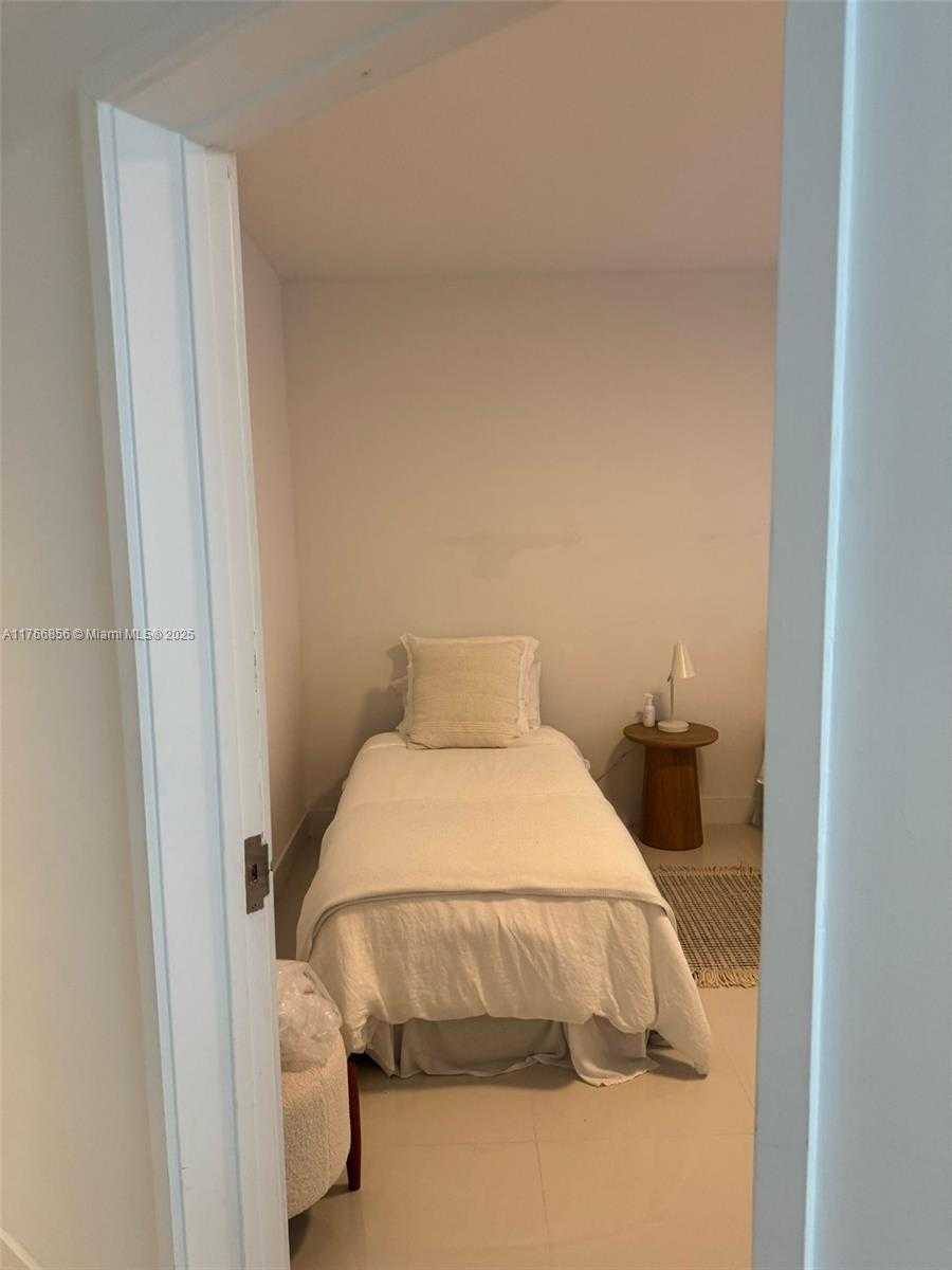 Small Image of 9940 WEST BAY HARBOR DR #7C-N, Bay Harbor Islands Number 13