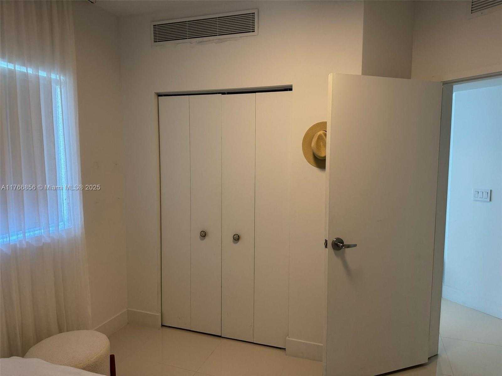 Small Image of 9940 WEST BAY HARBOR DR #7C-N, Bay Harbor Islands Number 5