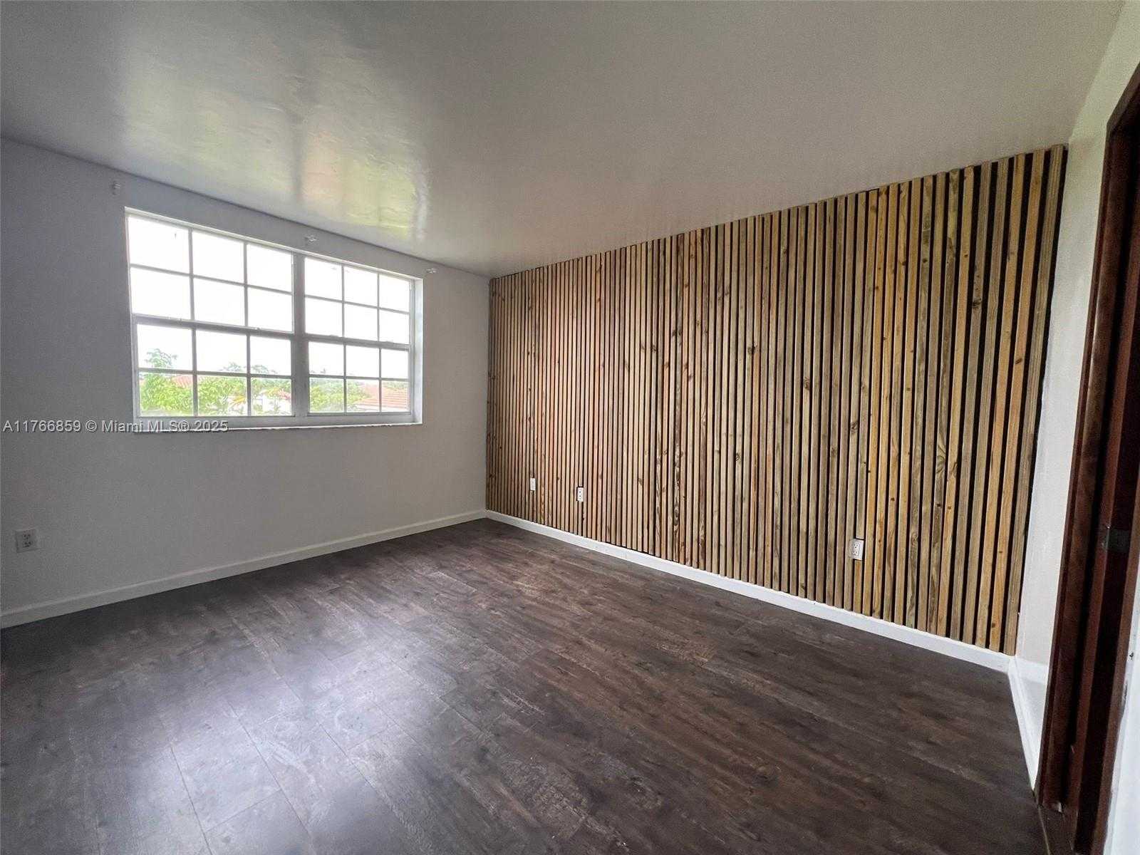 Small Image of 9715 FONTAINEBLEAU BLVD #E308, Miami Number 20