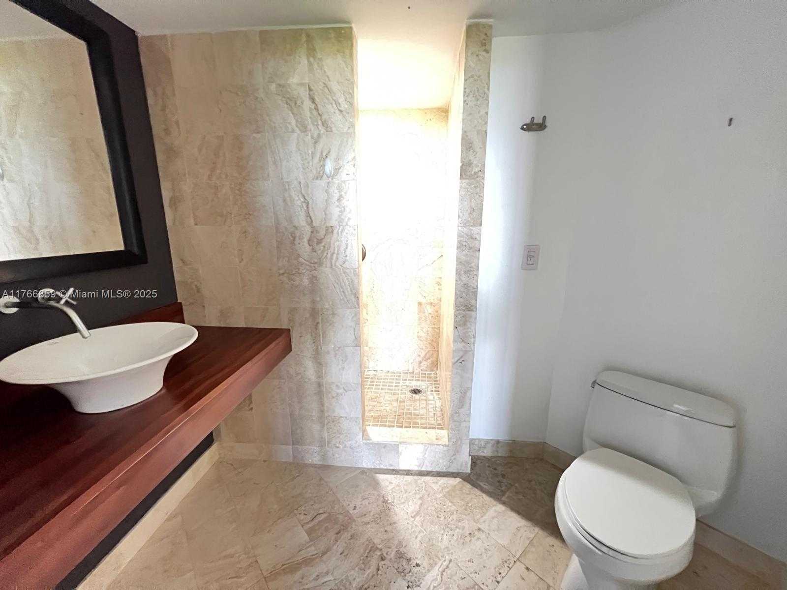 Small Image of 9715 FONTAINEBLEAU BLVD #E308, Miami Number 26