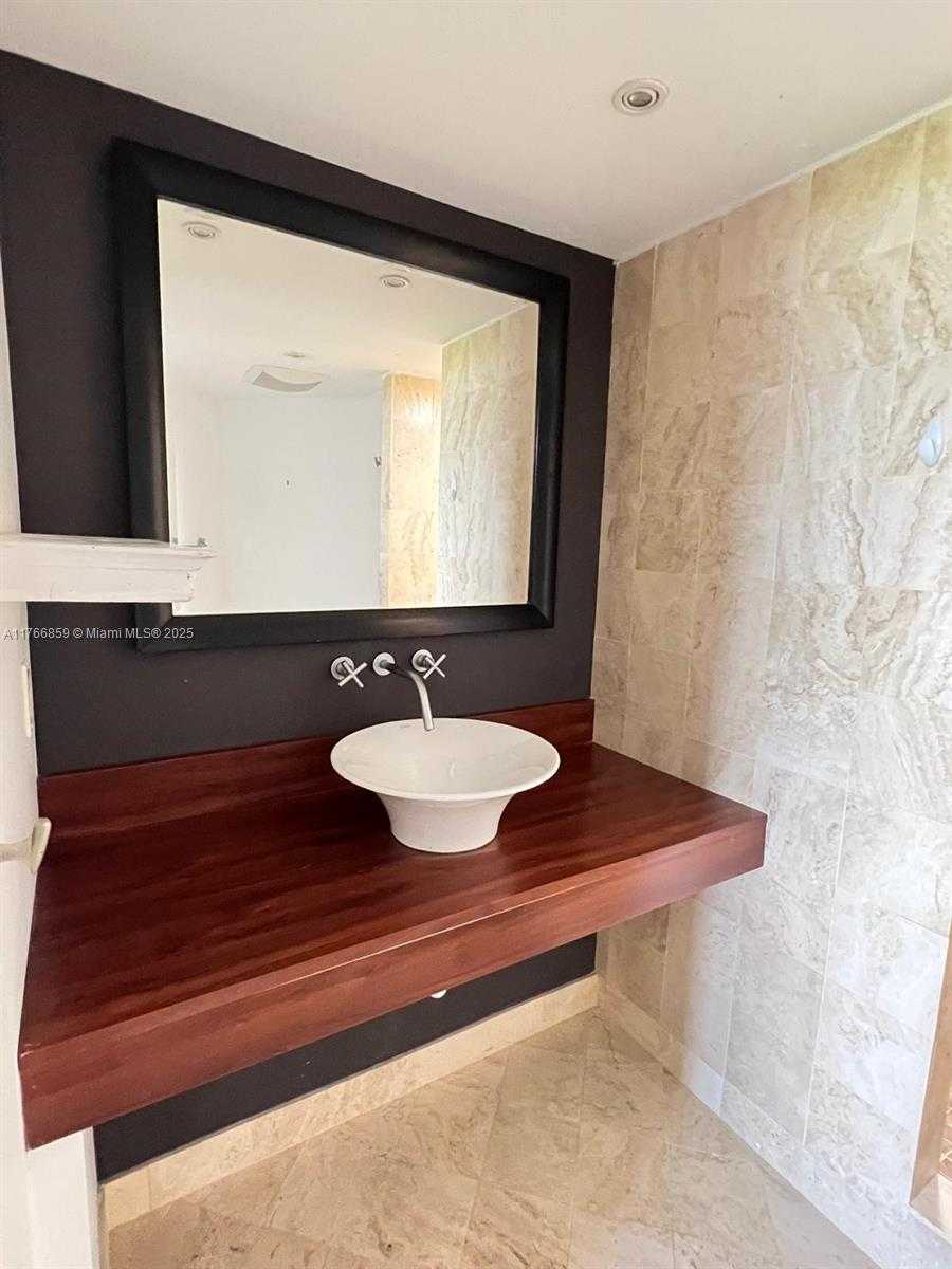 Small Image of 9715 FONTAINEBLEAU BLVD #E308, Miami Number 29