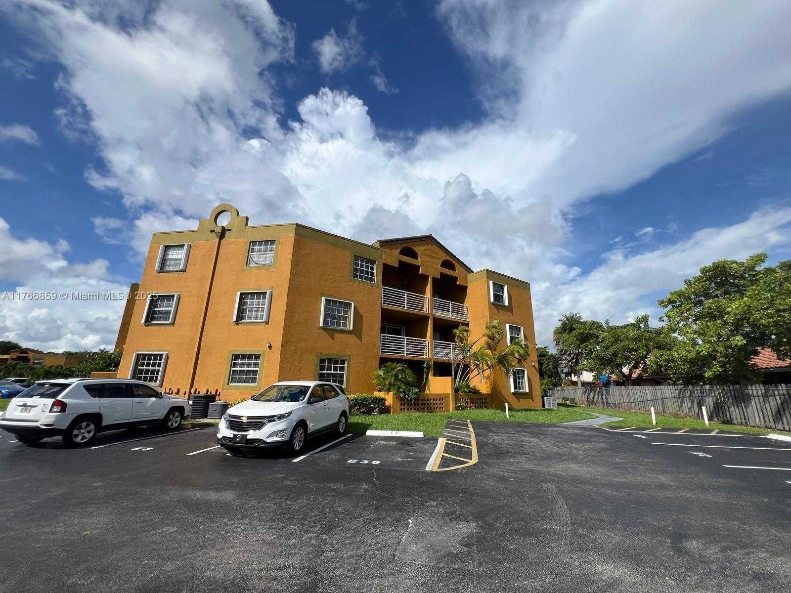 Small Image of 9715 FONTAINEBLEAU BLVD #E308, Miami Number 46