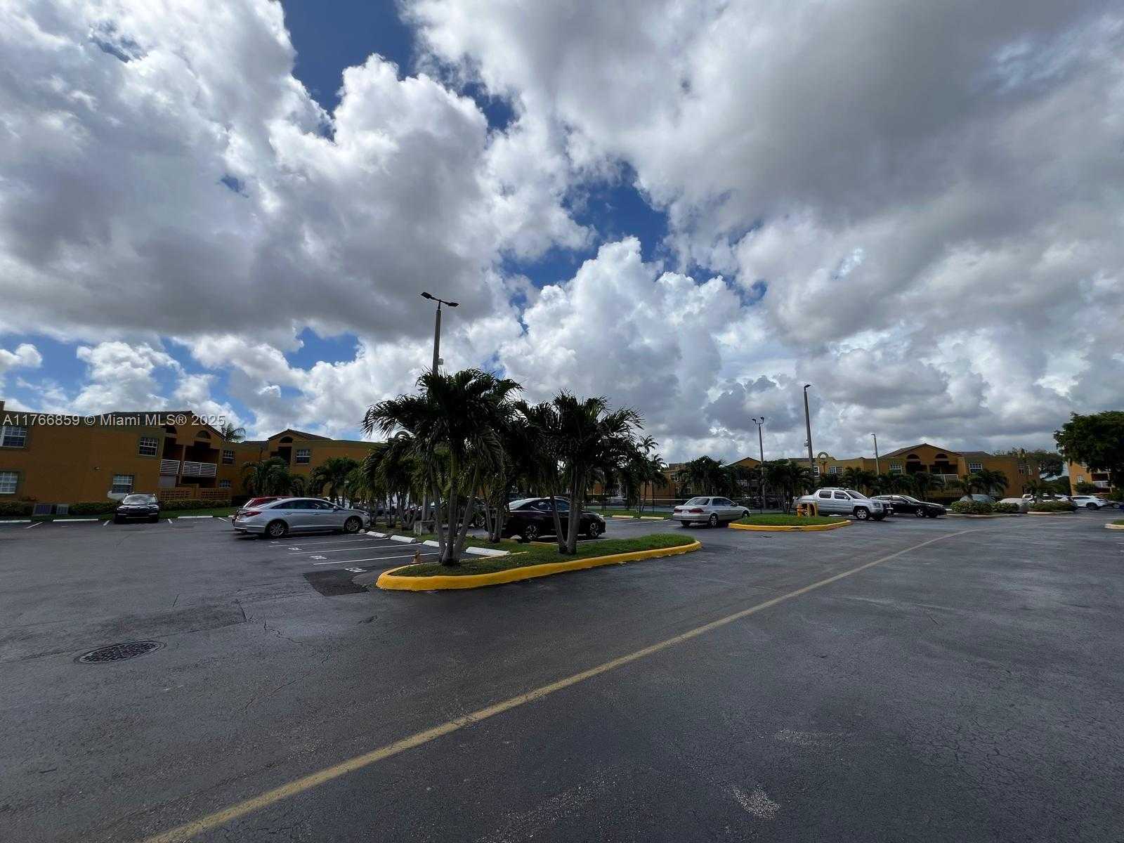 Small Image of 9715 FONTAINEBLEAU BLVD #E308, Miami Number 50
