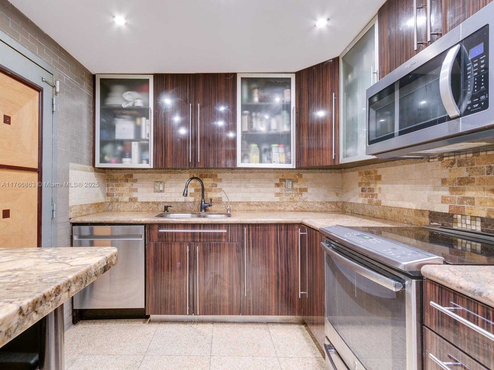 Small Image of 600 THREE ISLANDS BLVD #912, Hallandale Beach Number 7
