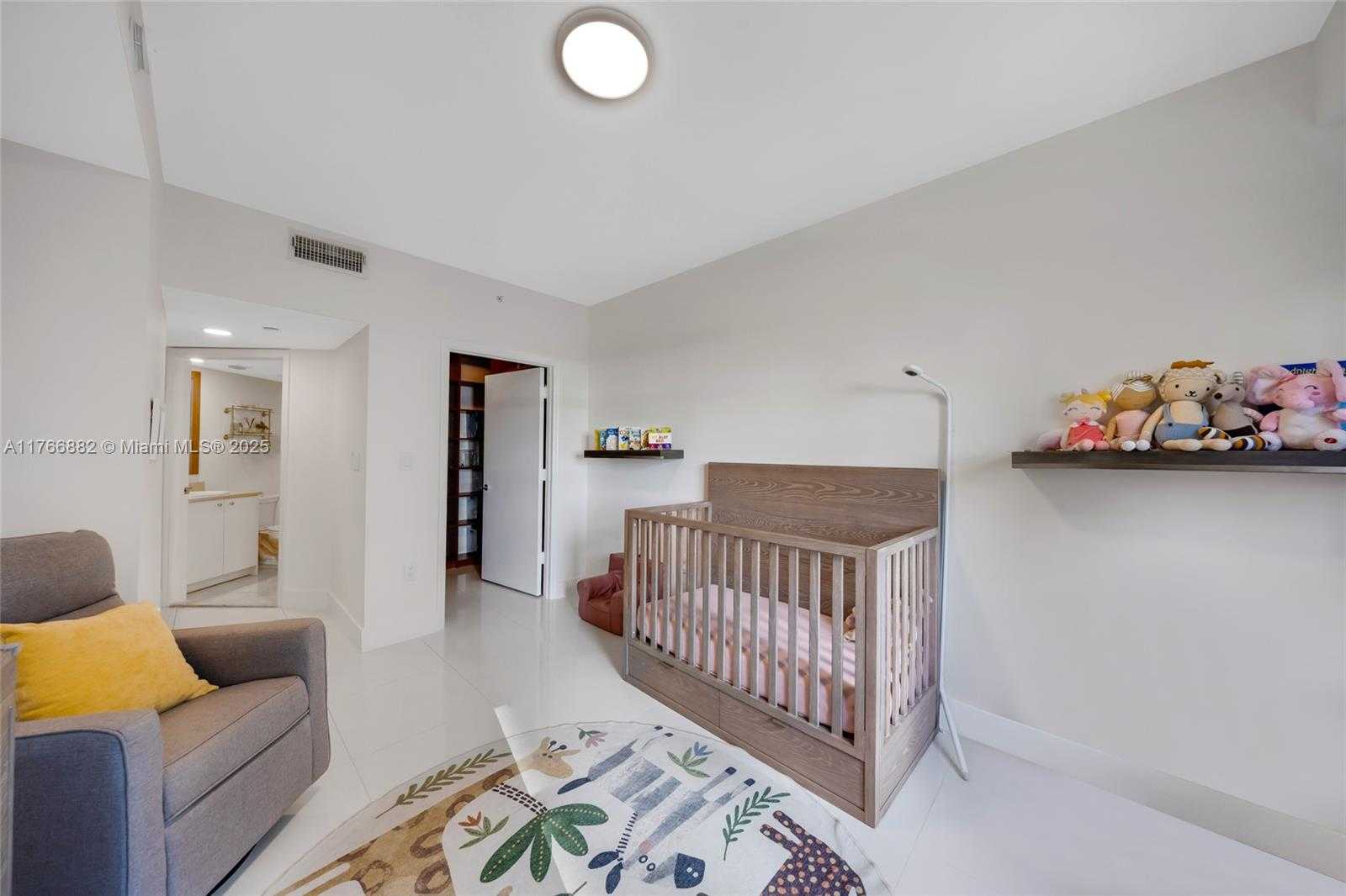 Small Image of 20000 EAST COUNTRY CLUB DR #911, Aventura Number 30