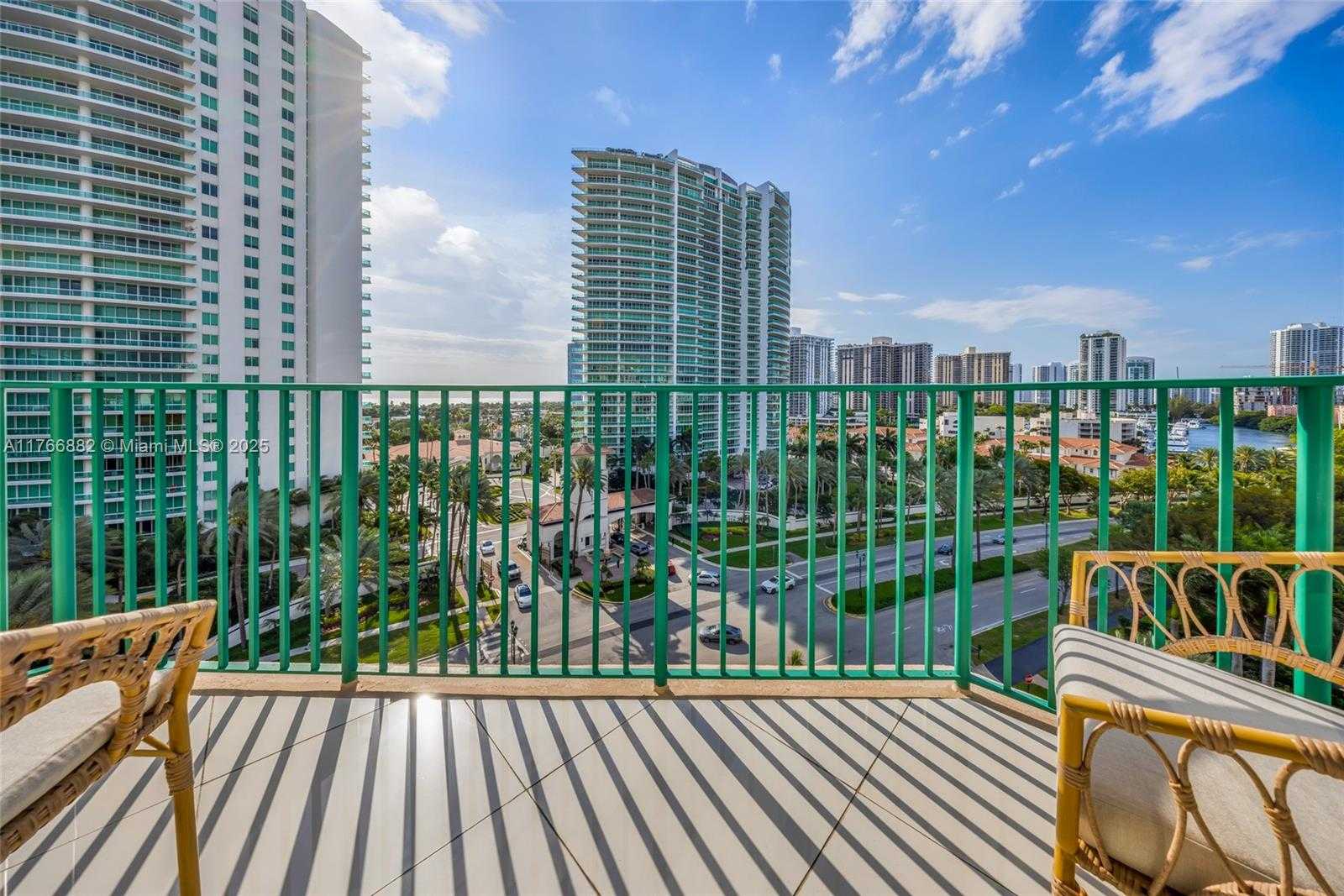 Small Image of 20000 EAST COUNTRY CLUB DR #911, Aventura Number 4