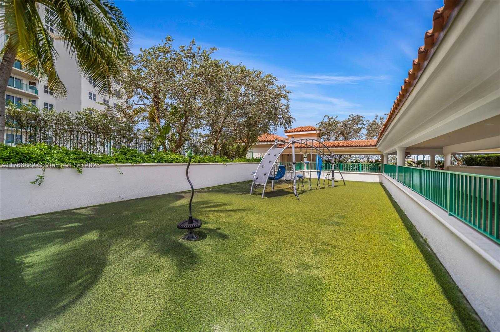 Small Image of 20000 EAST COUNTRY CLUB DR #911, Aventura Number 43